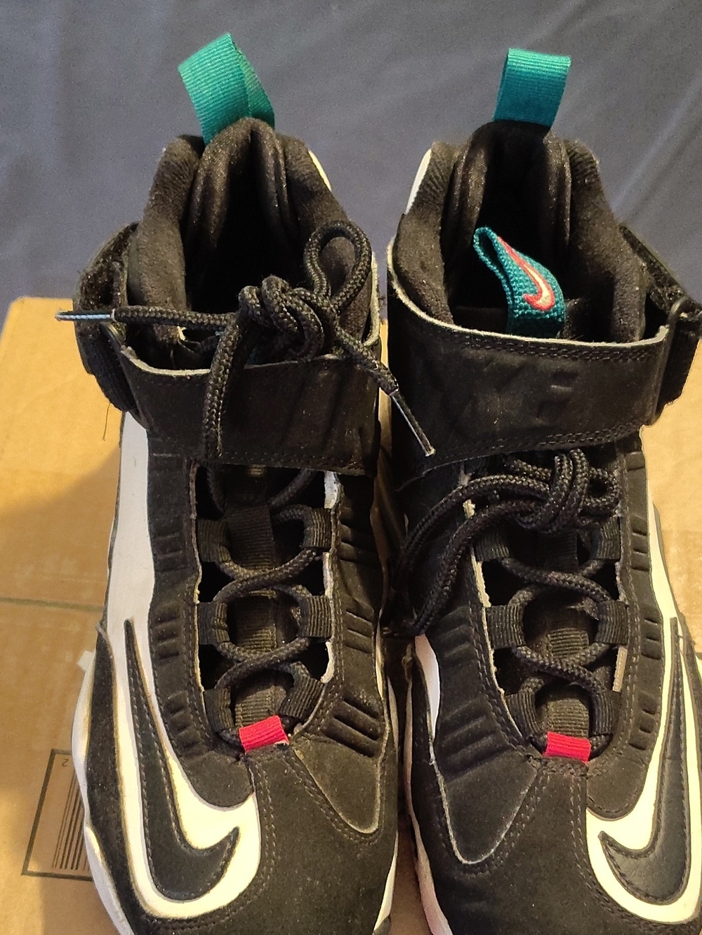 Nike Air Griffey Max 1 GS Black White Teal Mid Top Sneaker Unisex Kids 6Y